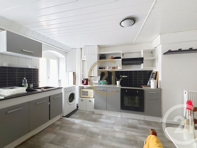 Appartement F2 à louer - 2 pièces - 53.7 m2 - MONTBELIARD - 25 - FRANCHE-COMTE - Century 21 Agence De La Gare