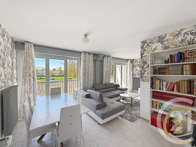 Appartement F5 à vendre - 5 pièces - 90.0 m2 - MONTBELIARD - 25 - FRANCHE-COMTE - Century 21 Agence De La Gare