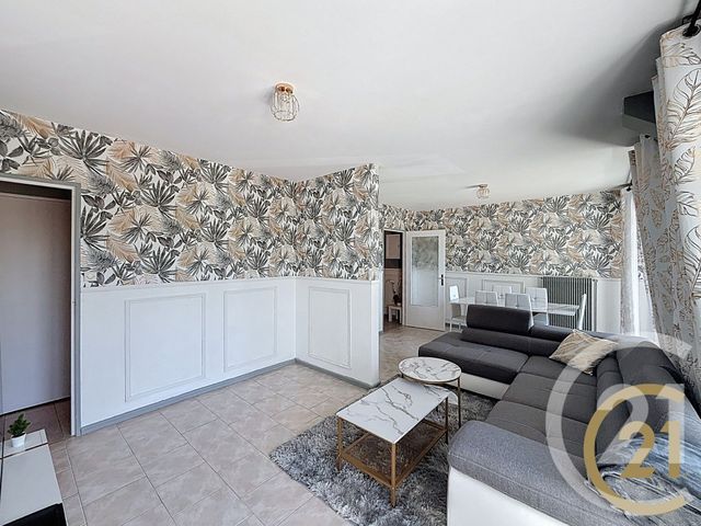 Appartement F5 à vendre - 5 pièces - 90.0 m2 - MONTBELIARD - 25 - FRANCHE-COMTE - Century 21 Agence De La Gare