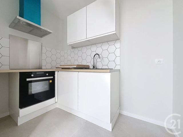 Appartement T3 à louer - 3 pièces - 50.0 m2 - MONTBELIARD - 25 - FRANCHE-COMTE - Century 21 Agence De La Gare