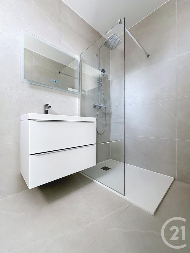 Appartement T3 à louer - 3 pièces - 50.0 m2 - MONTBELIARD - 25 - FRANCHE-COMTE - Century 21 Agence De La Gare