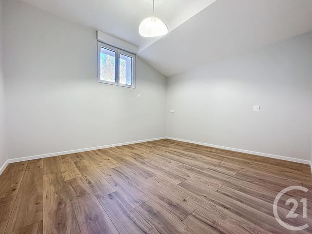 Appartement T3 à louer - 3 pièces - 50.0 m2 - MONTBELIARD - 25 - FRANCHE-COMTE - Century 21 Agence De La Gare