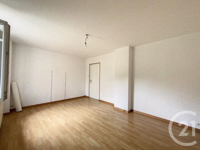 Appartement T2 à louer - 2 pièces - 41.4 m2 - VOUJEAUCOURT - 25 - FRANCHE-COMTE - Century 21 Agence De La Gare