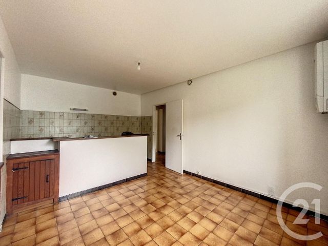 Appartement T2 à louer - 2 pièces - 41.4 m2 - VOUJEAUCOURT - 25 - FRANCHE-COMTE - Century 21 Agence De La Gare