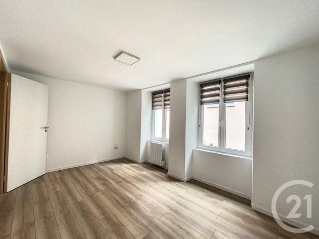 Appartement F2 à louer - 2 pièces - 55.0 m2 - MONTBELIARD - 25 - FRANCHE-COMTE - Century 21 Agence De La Gare