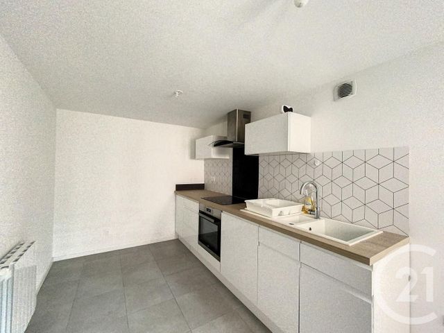 Appartement F2 à louer - 2 pièces - 55.0 m2 - MONTBELIARD - 25 - FRANCHE-COMTE - Century 21 Agence De La Gare