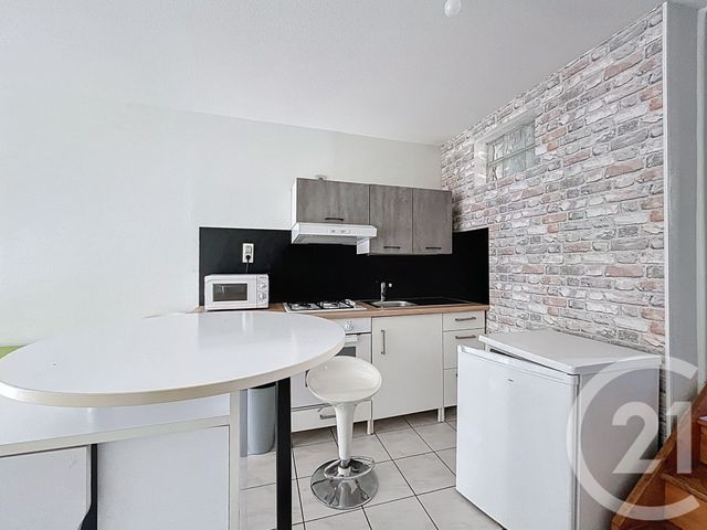 Appartement F2 à louer - 2 pièces - 42.0 m2 - MONTBELIARD - 25 - FRANCHE-COMTE - Century 21 Agence De La Gare