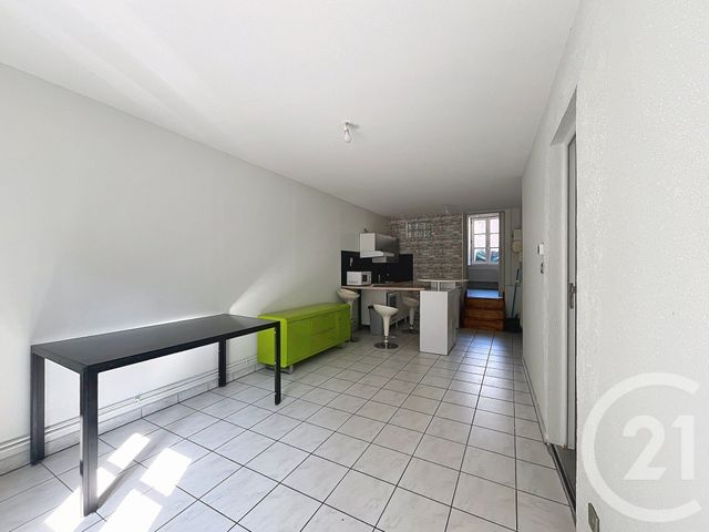 Appartement F2 à louer - 2 pièces - 42.0 m2 - MONTBELIARD - 25 - FRANCHE-COMTE - Century 21 Agence De La Gare
