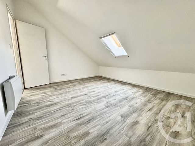 Appartement T2 à louer - 2 pièces - 26.0 m2 - STE SUZANNE - 25 - FRANCHE-COMTE - Century 21 Agence De La Gare