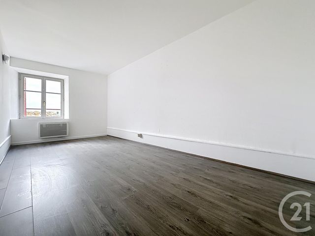 Appartement F2 à louer - 2 pièces - 58.0 m2 - MONTBELIARD - 25 - FRANCHE-COMTE - Century 21 Agence De La Gare