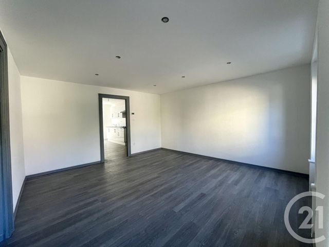 Appartement F3 à louer - 3 pièces - 60.0 m2 - STE SUZANNE - 25 - FRANCHE-COMTE - Century 21 Agence De La Gare