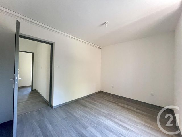 Appartement F3 à louer - 3 pièces - 60.0 m2 - STE SUZANNE - 25 - FRANCHE-COMTE - Century 21 Agence De La Gare
