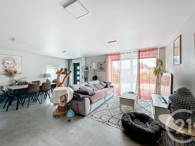 Appartement F3 à louer - 3 pièces - 80.0 m2 - ETUPES - 25 - FRANCHE-COMTE - Century 21 Agence De La Gare