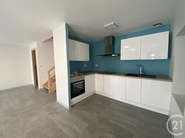 Appartement F3 à louer - 3 pièces - 80.0 m2 - ETUPES - 25 - FRANCHE-COMTE - Century 21 Agence De La Gare