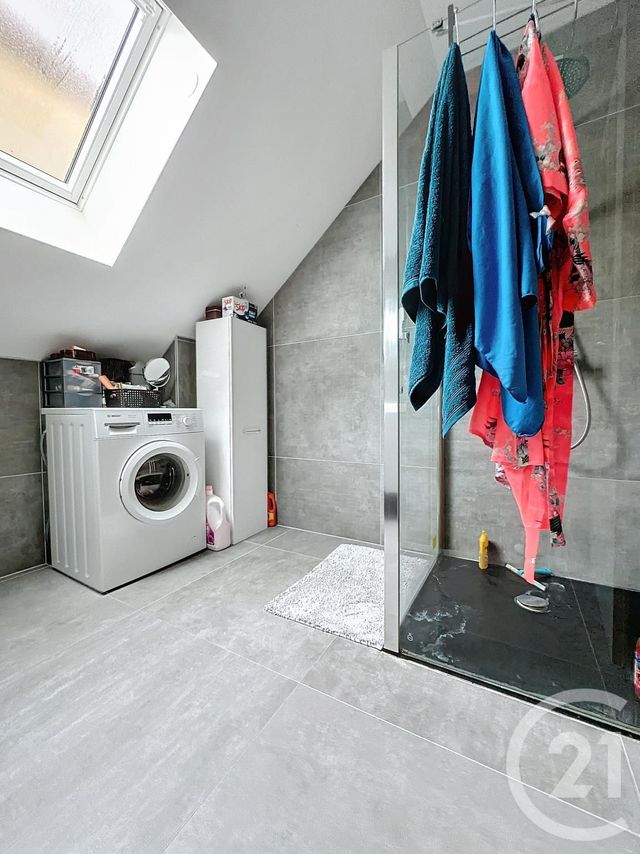 Appartement F3 à louer - 3 pièces - 80.0 m2 - ETUPES - 25 - FRANCHE-COMTE - Century 21 Agence De La Gare