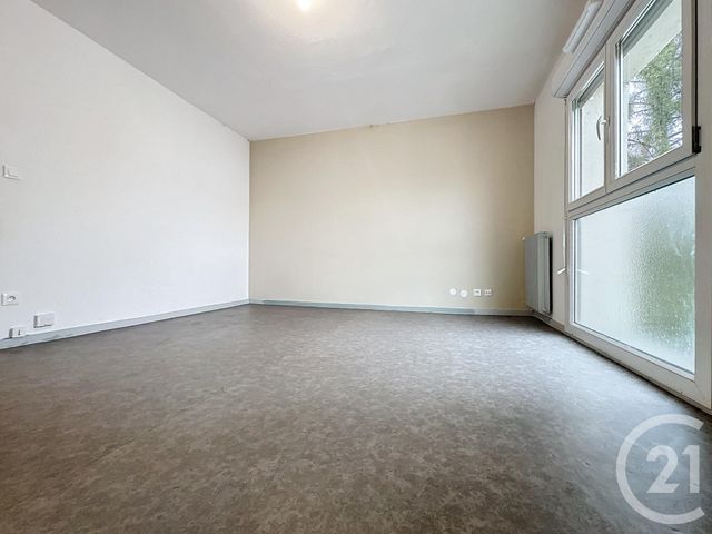 Appartement F2 à louer - 2 pièces - 56.0 m2 - AUDINCOURT - 25 - FRANCHE-COMTE - Century 21 Agence De La Gare