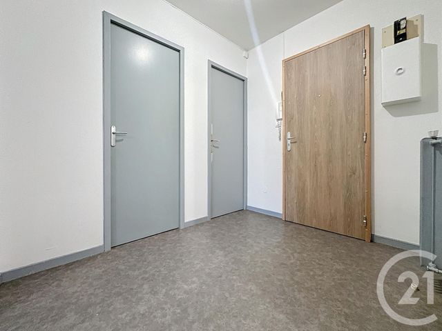 Appartement F2 à louer - 2 pièces - 56.0 m2 - AUDINCOURT - 25 - FRANCHE-COMTE - Century 21 Agence De La Gare