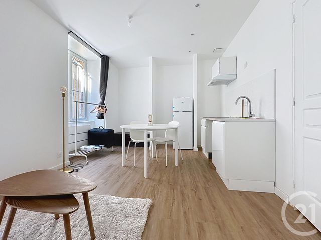 Appartement Studio à louer - 1 pièce - 23.0 m2 - BELFORT - 90 - FRANCHE-COMTE - Century 21 Agence De La Gare