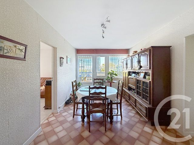 Appartement F4 à vendre - 4 pièces - 66.76 m2 - MONTBELIARD - 25 - FRANCHE-COMTE - Century 21 Agence De La Gare