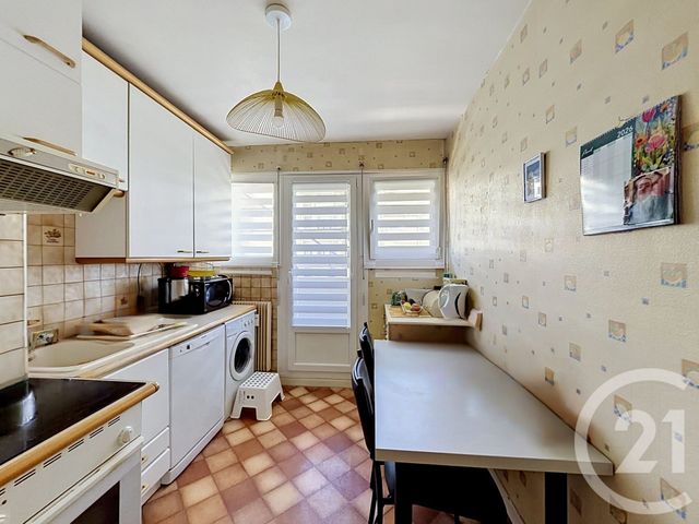 Appartement F4 à vendre - 4 pièces - 66.76 m2 - MONTBELIARD - 25 - FRANCHE-COMTE - Century 21 Agence De La Gare