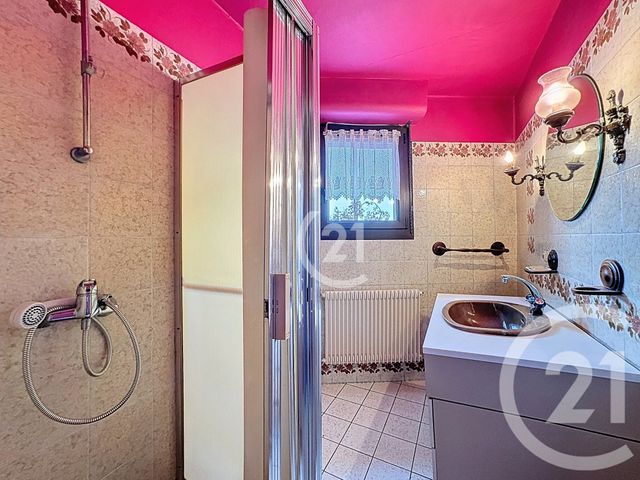 Appartement F6 à vendre - 6 pièces - 135.0 m2 - VOUJEAUCOURT - 25 - FRANCHE-COMTE - Century 21 Agence De La Gare