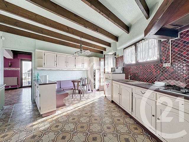 Appartement F6 à vendre - 6 pièces - 135.0 m2 - VOUJEAUCOURT - 25 - FRANCHE-COMTE - Century 21 Agence De La Gare