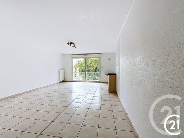 Appartement F5 à vendre - 5 pièces - 97.2 m2 - DASLE - 25 - FRANCHE-COMTE - Century 21 Agence De La Gare