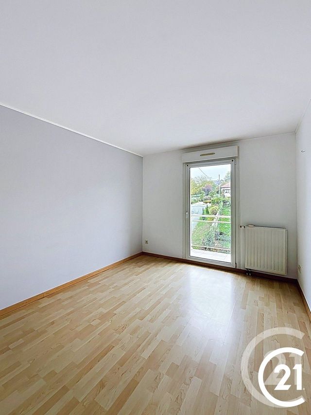 Appartement F5 à vendre - 5 pièces - 97.2 m2 - DASLE - 25 - FRANCHE-COMTE - Century 21 Agence De La Gare