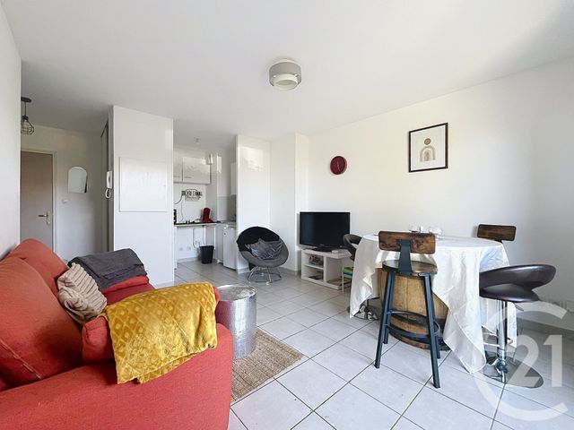 Appartement F2 à louer - 2 pièces - 33.32 m2 - STE SUZANNE - 25 - FRANCHE-COMTE - Century 21 Agence De La Gare