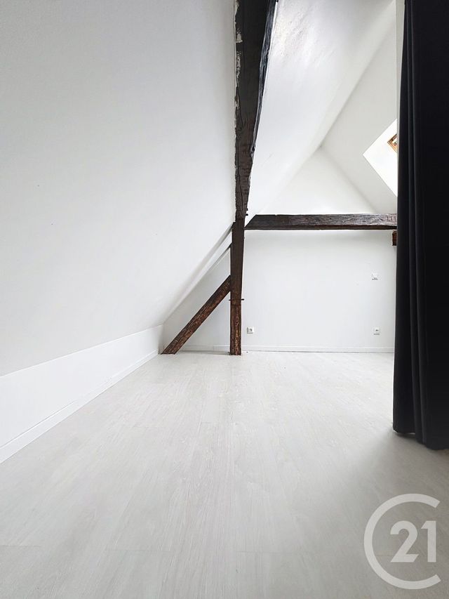 Appartement F3 à louer - 3 pièces - 58.0 m2 - DELLE - 90 - FRANCHE-COMTE - Century 21 Agence De La Gare