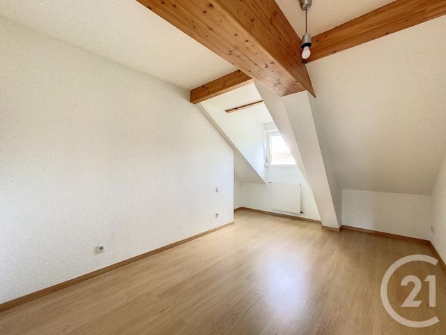 Appartement F4 à louer - 4 pièces - 80.6 m2 - VOUJEAUCOURT - 25 - FRANCHE-COMTE - Century 21 Agence De La Gare