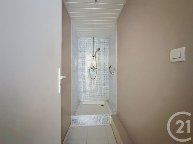 Appartement Local à louer - 4 pièces - 80.0 m2 - SOCHAUX - 25 - FRANCHE-COMTE - Century 21 Agence De La Gare
