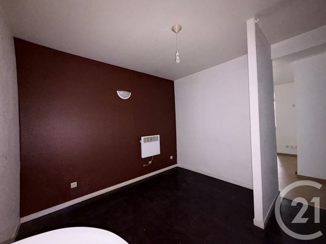 Appartement Local à louer - 4 pièces - 80.0 m2 - SOCHAUX - 25 - FRANCHE-COMTE - Century 21 Agence De La Gare