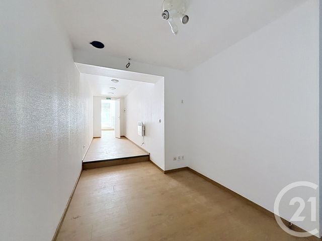 Appartement Local à louer - 4 pièces - 80.0 m2 - SOCHAUX - 25 - FRANCHE-COMTE - Century 21 Agence De La Gare