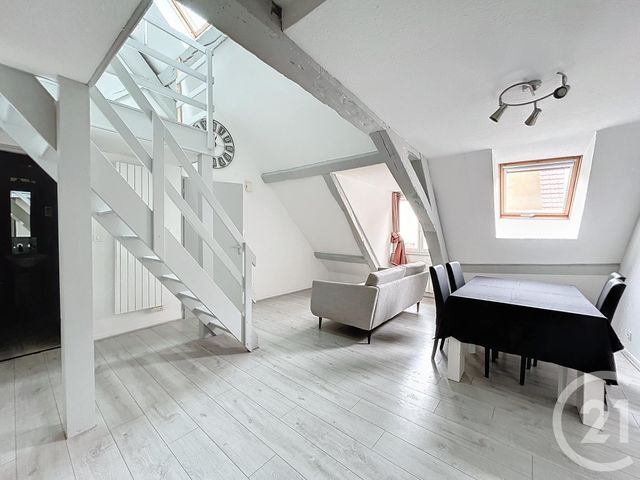 Appartement F2 à louer - 2 pièces - 55.0 m2 - MONTBELIARD - 25 - FRANCHE-COMTE - Century 21 Agence De La Gare