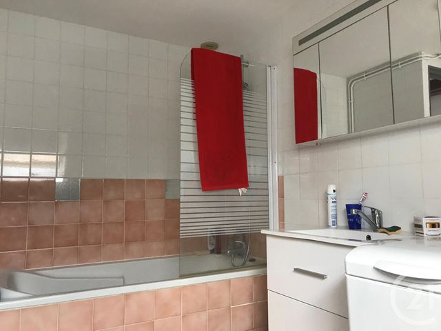 Appartement F2 à louer - 2 pièces - 56.0 m2 - COLOMBIER FONTAINE - 25 - FRANCHE-COMTE - Century 21 Agence De La Gare