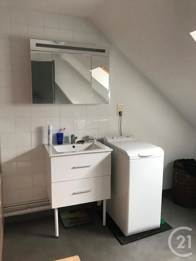Appartement F2 à louer - 2 pièces - 56.0 m2 - COLOMBIER FONTAINE - 25 - FRANCHE-COMTE - Century 21 Agence De La Gare