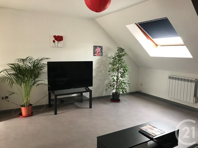 Appartement F2 à louer - 2 pièces - 56.0 m2 - COLOMBIER FONTAINE - 25 - FRANCHE-COMTE - Century 21 Agence De La Gare