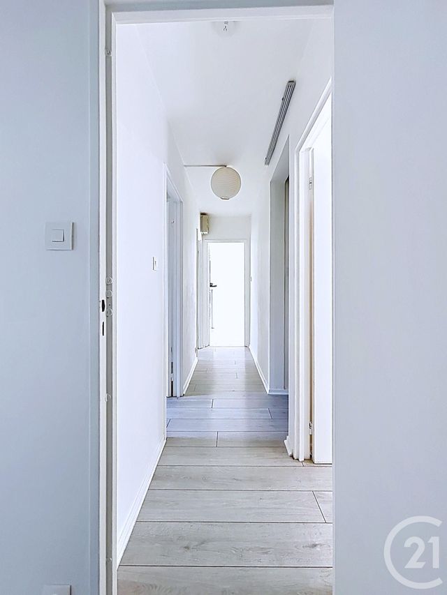 Appartement F5 à vendre - 5 pièces - 80.0 m2 - MONTBELIARD - 25 - FRANCHE-COMTE - Century 21 Agence De La Gare