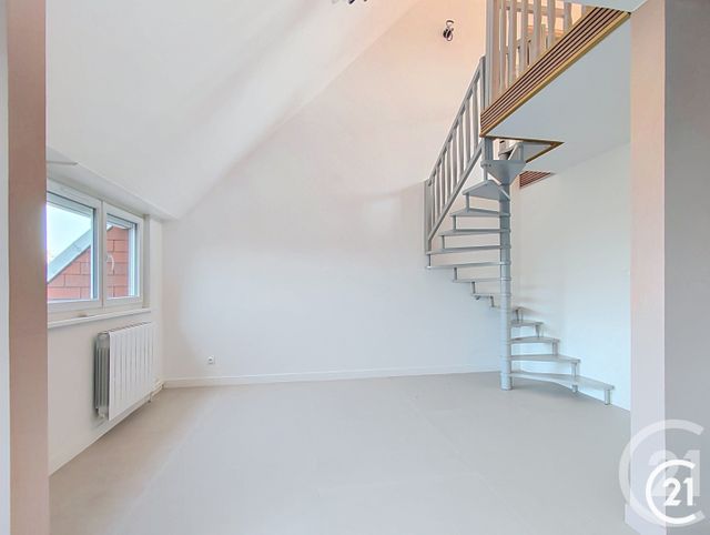 Appartement F6 à vendre - 6 pièces - 109.13 m2 - MONTBELIARD - 25 - FRANCHE-COMTE - Century 21 Agence De La Gare