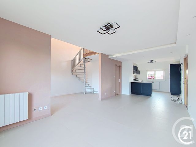 Appartement F6 à vendre - 6 pièces - 109.13 m2 - MONTBELIARD - 25 - FRANCHE-COMTE - Century 21 Agence De La Gare