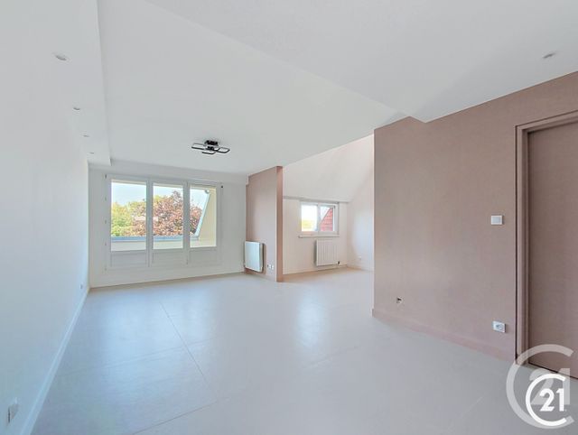 Appartement F6 à vendre - 6 pièces - 109.13 m2 - MONTBELIARD - 25 - FRANCHE-COMTE - Century 21 Agence De La Gare