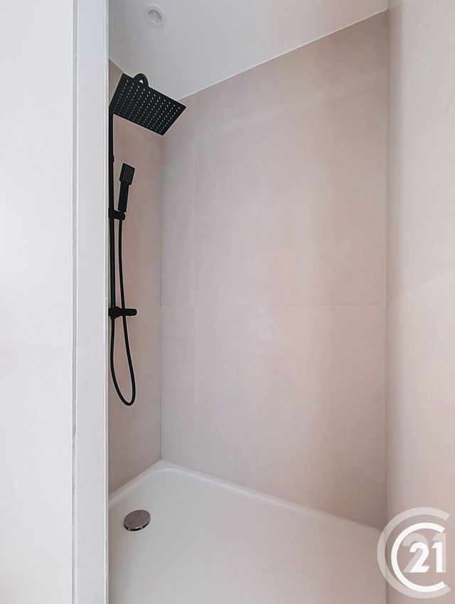 Appartement F6 à vendre - 6 pièces - 109.13 m2 - MONTBELIARD - 25 - FRANCHE-COMTE - Century 21 Agence De La Gare