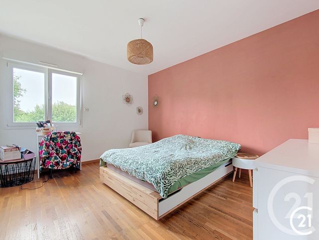 Appartement F5 à vendre - 5 pièces - 87.27 m2 - VOUJEAUCOURT - 25 - FRANCHE-COMTE - Century 21 Agence De La Gare
