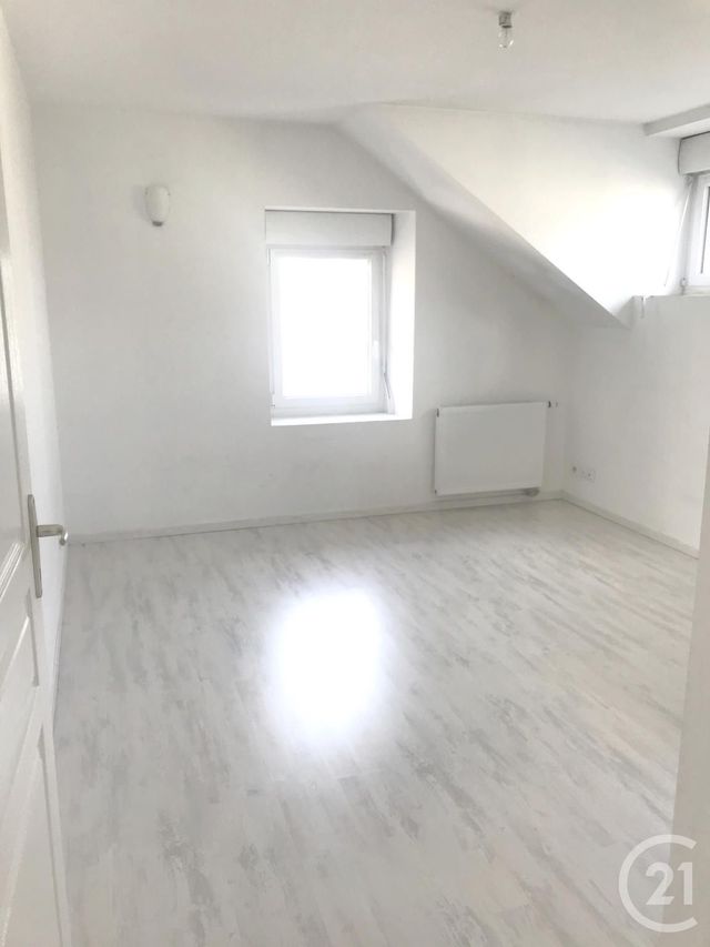 Appartement F5 à louer - 5 pièces - 85.0 m2 - AUDINCOURT - 25 - FRANCHE-COMTE - Century 21 Agence De La Gare