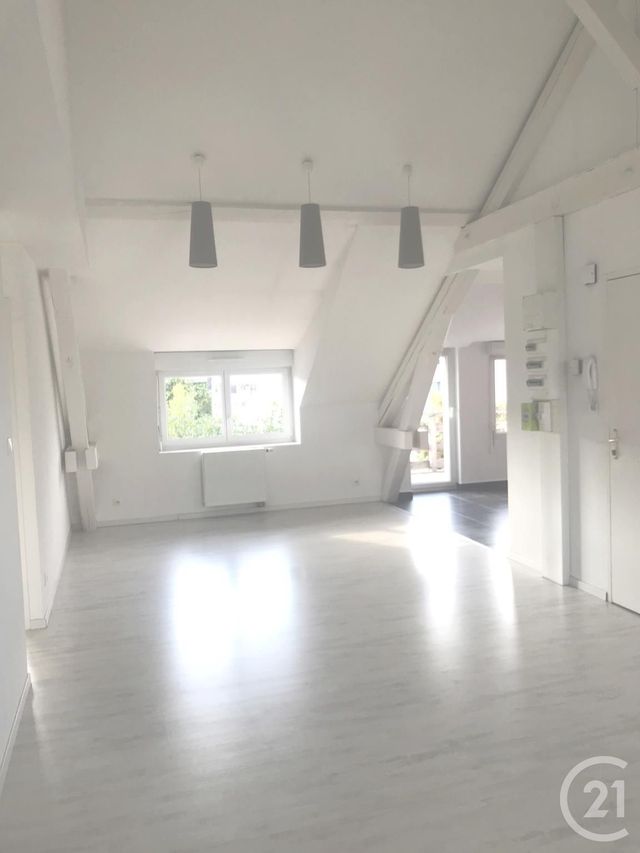 Appartement F5 à louer - 5 pièces - 85.0 m2 - AUDINCOURT - 25 - FRANCHE-COMTE - Century 21 Agence De La Gare