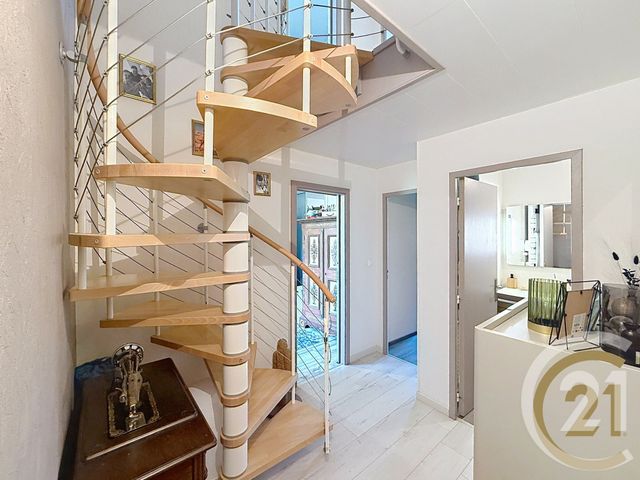 Appartement Duplex à vendre - 5 pièces - 100.0 m2 - DELLE - 90 - FRANCHE-COMTE - Century 21 Agence De La Gare