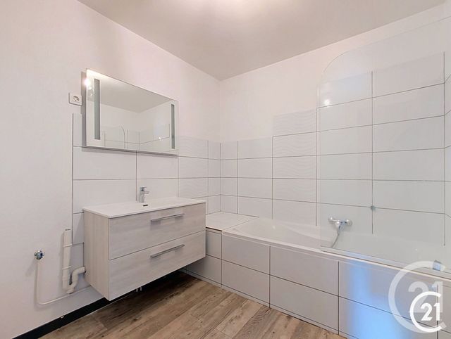 Appartement F3 à vendre - 3 pièces - 64.6 m2 - HERICOURT - 70 - FRANCHE-COMTE - Century 21 Agence De La Gare