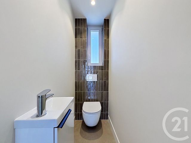 Appartement F5 à vendre - 5 pièces - 125.4 m2 - MONTBELIARD - 25 - FRANCHE-COMTE - Century 21 Agence De La Gare