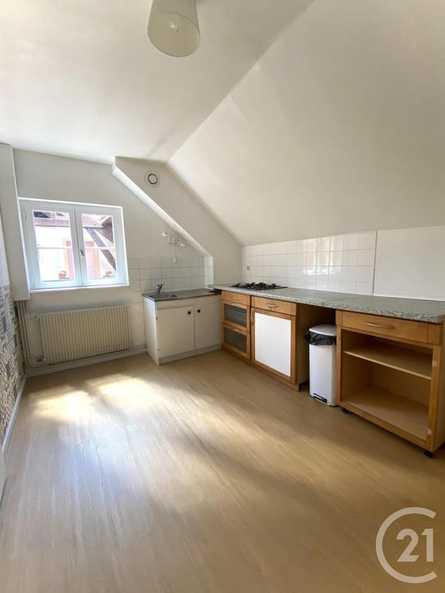 Appartement F2 à louer - 2 pièces - 57.03 m2 - MONTBELIARD - 25 - FRANCHE-COMTE - Century 21 Agence De La Gare
